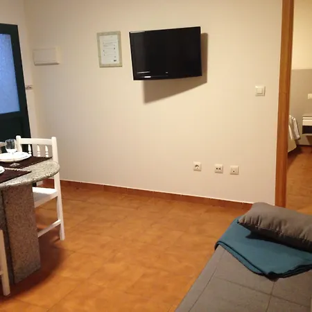Aqualecer Appartamento Aios